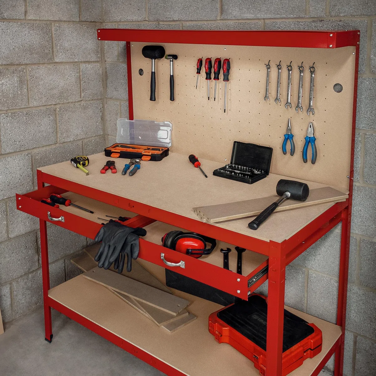 Établi de Travail 120 x 60 cm en Acier Rouge avec Tiroirs & Panneaux Perforés Capacité 370 KG LED Intégré Bricolage, Atelier, Garage Rangement Plan de Travail [40 Crochets & Maillet Inclus]